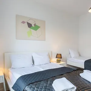Golden - Big And Bright Stylish - Center - Pereca Apartamento