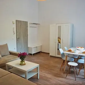 Palace Of Culture, Modern City Center Suite! Apartamento