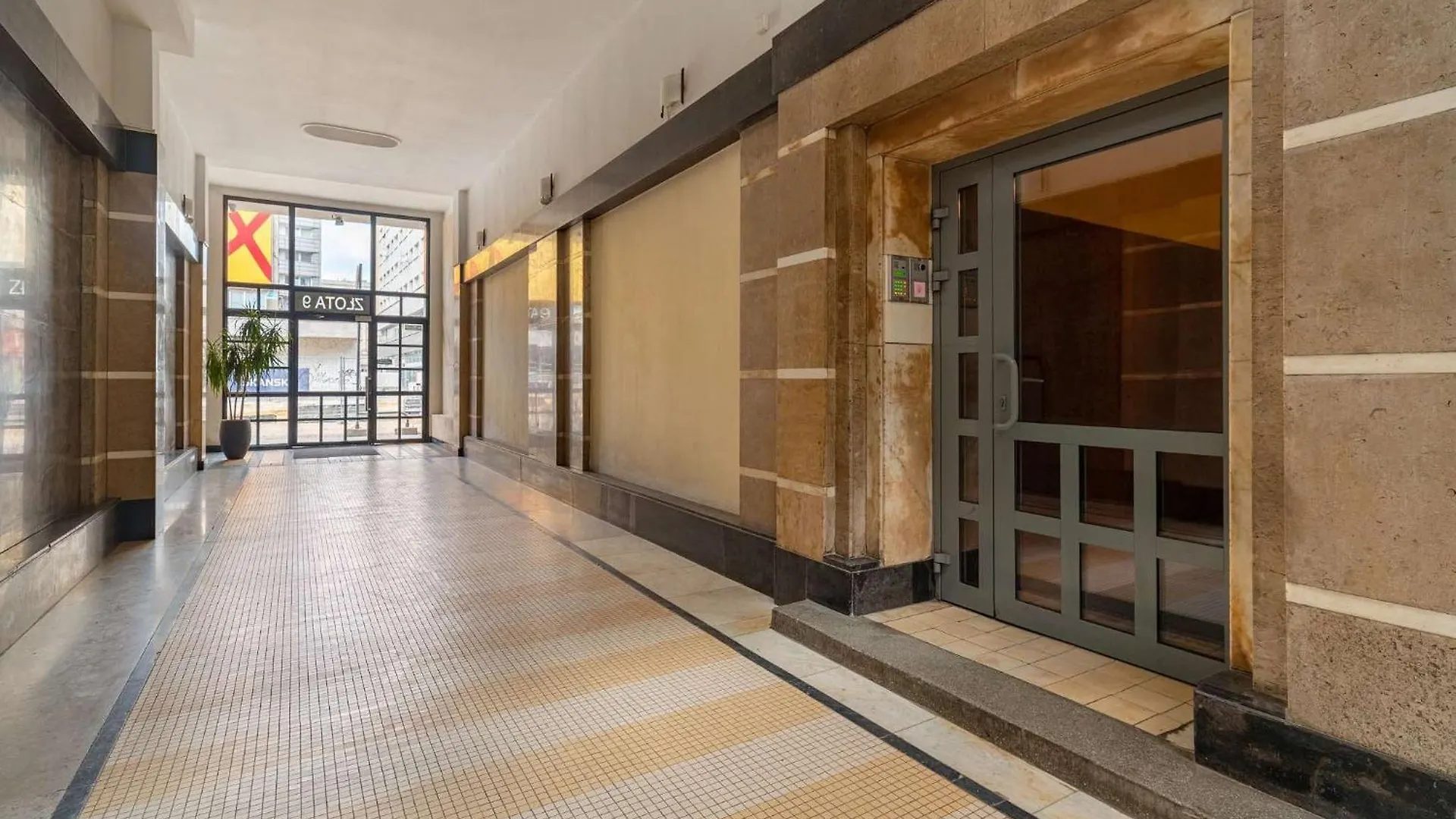 Luxury Apartment On Zlota Street Warsaw