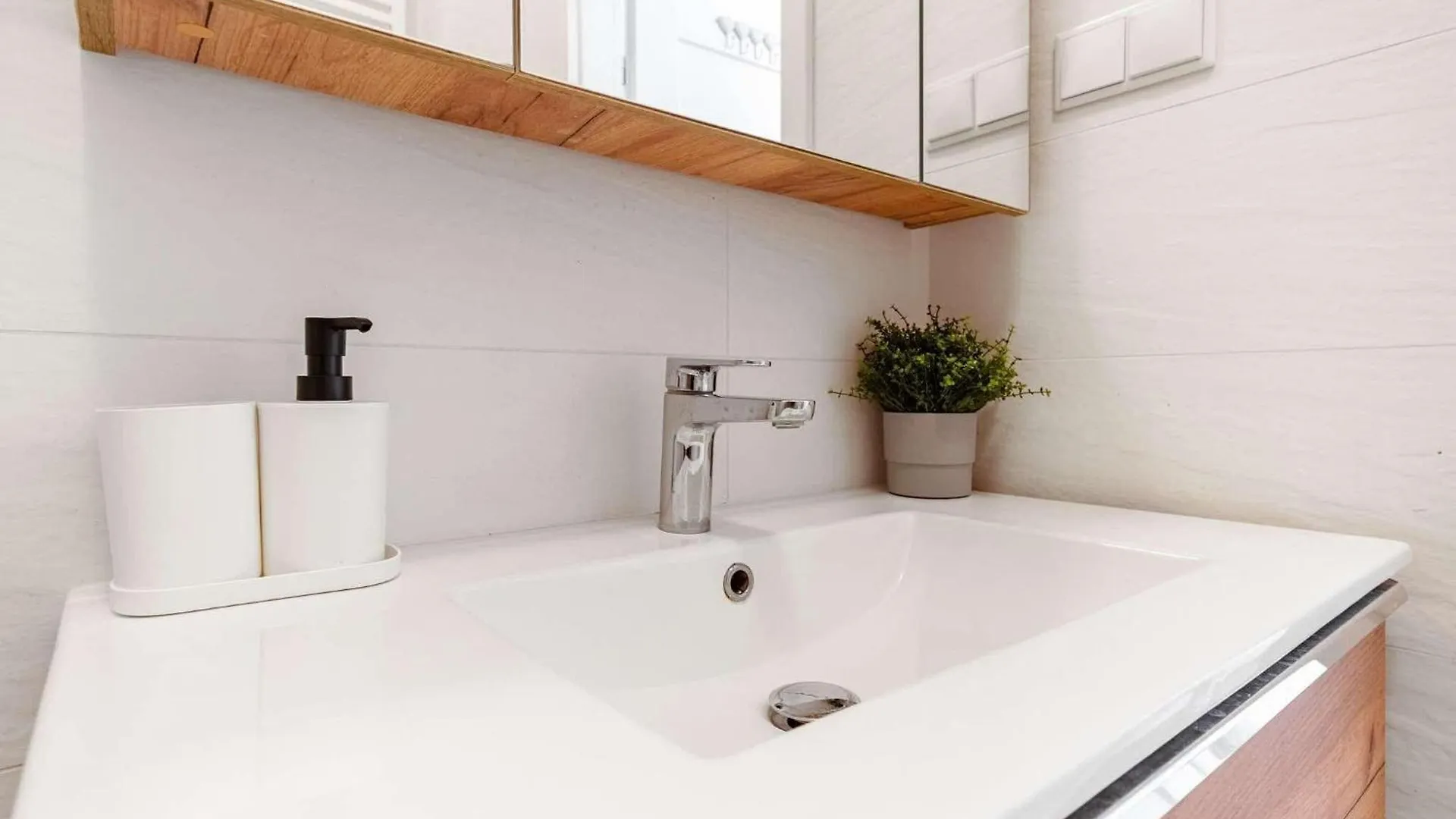 Luxury Apartment On Zlota Street Warszawa Polska