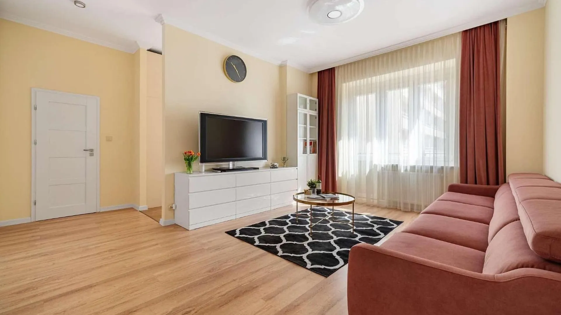 Luxury Apartment On Zlota Street Warsaw